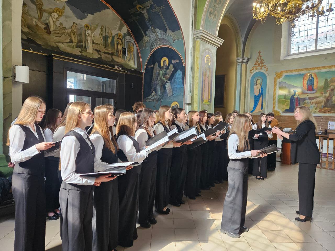 Youth Glorify Christ with Song